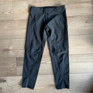 Specialized youths cycle trail pants size L (fits women XS)